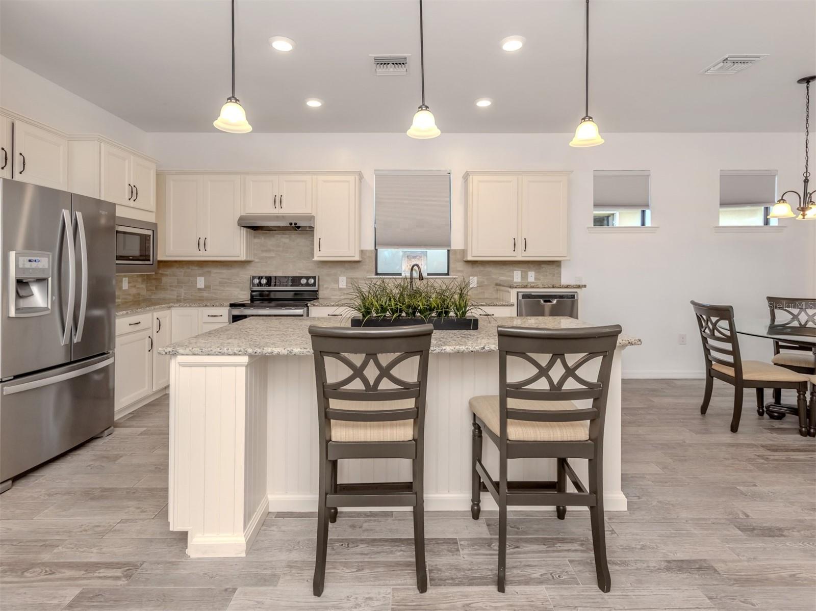 Image 17 of 43 For 13678 Yelma Street