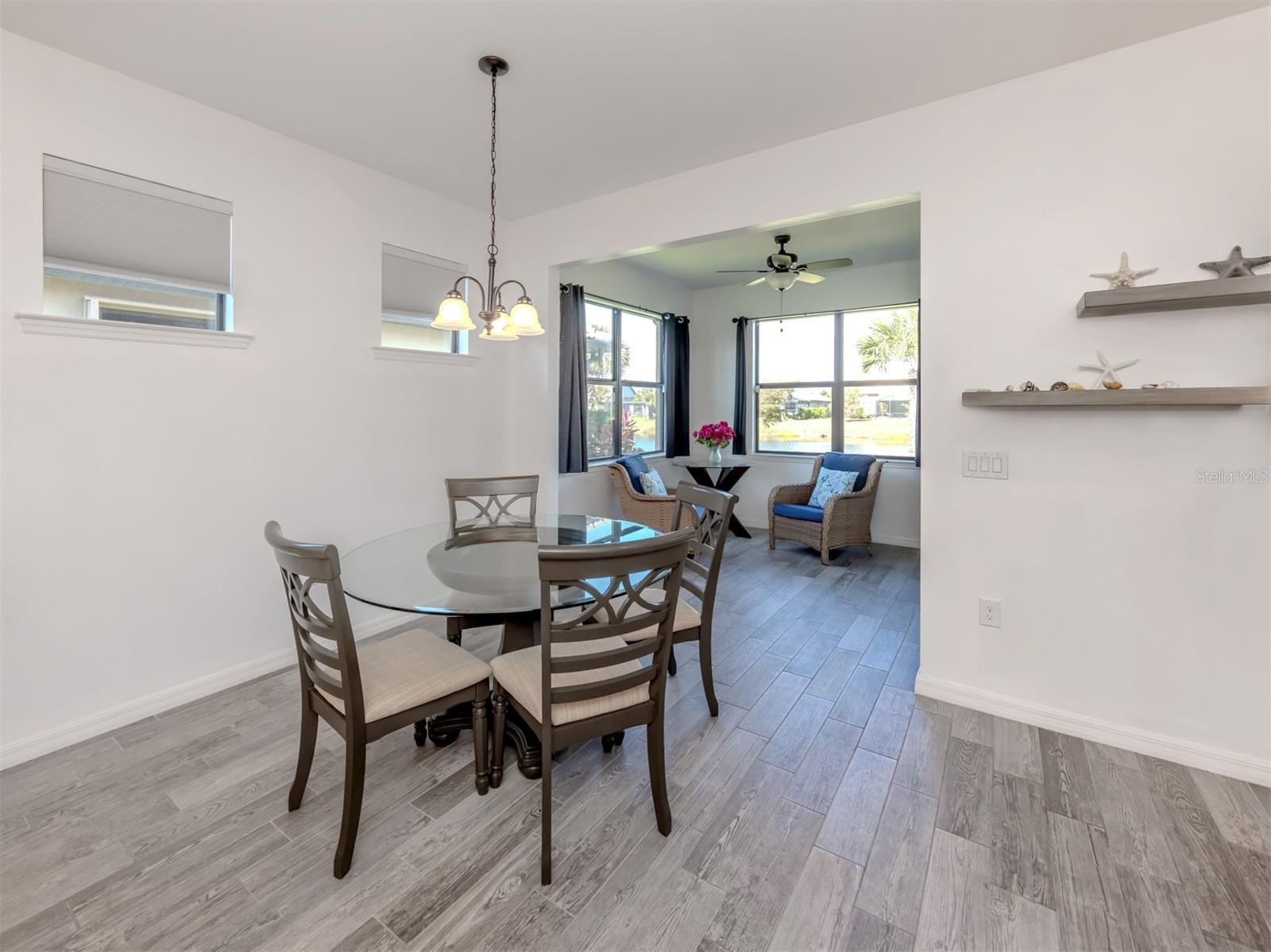 Image 27 of 43 For 13678 Yelma Street