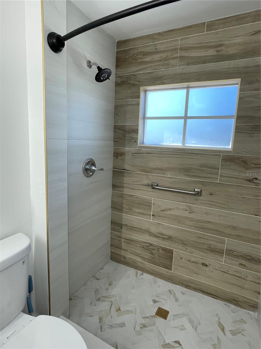 Image 18 of 32 For 3014 Southern Parkway W