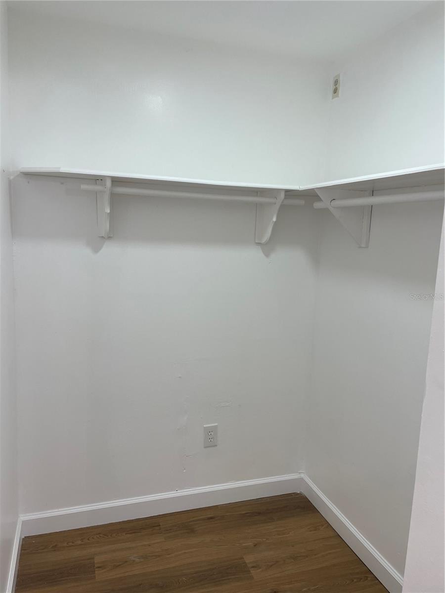 Image 20 of 32 For 3014 Southern Parkway W