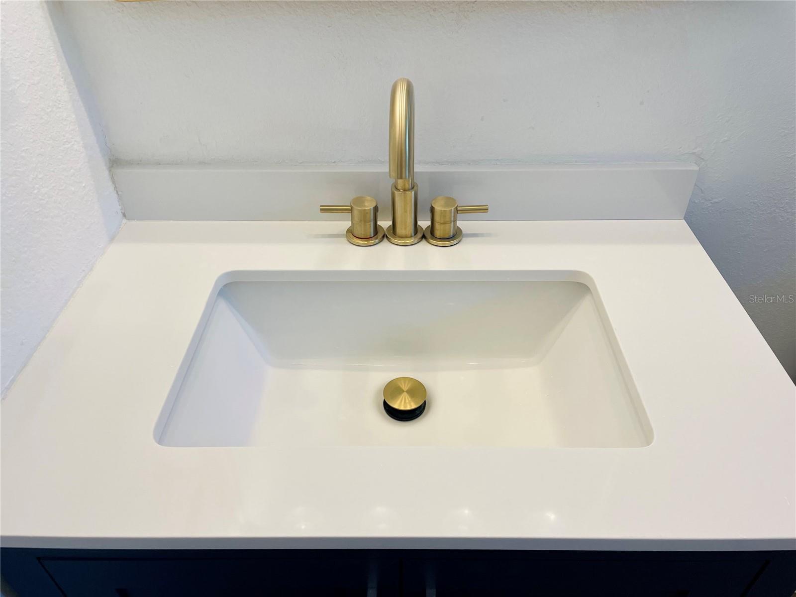 Image 22 of 32 For 3014 Southern Parkway W