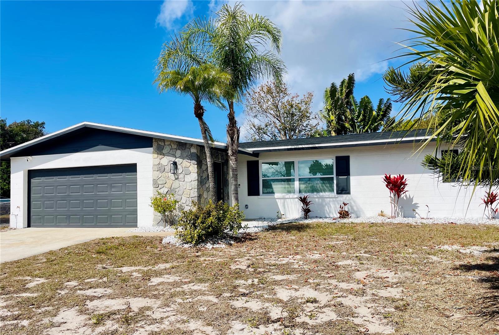 Image 3 of 32 For 3014 Southern Parkway W