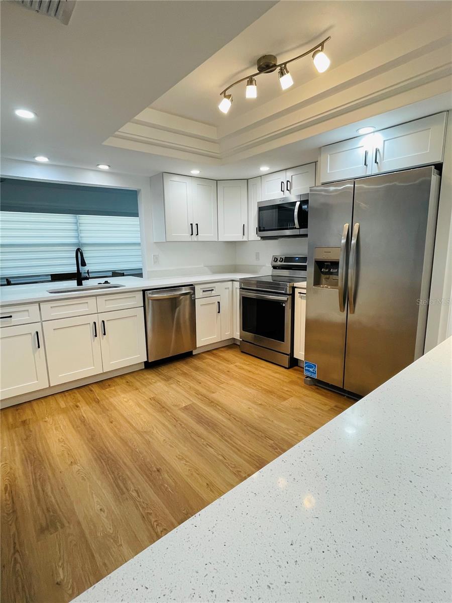 Image 5 of 32 For 3014 Southern Parkway W