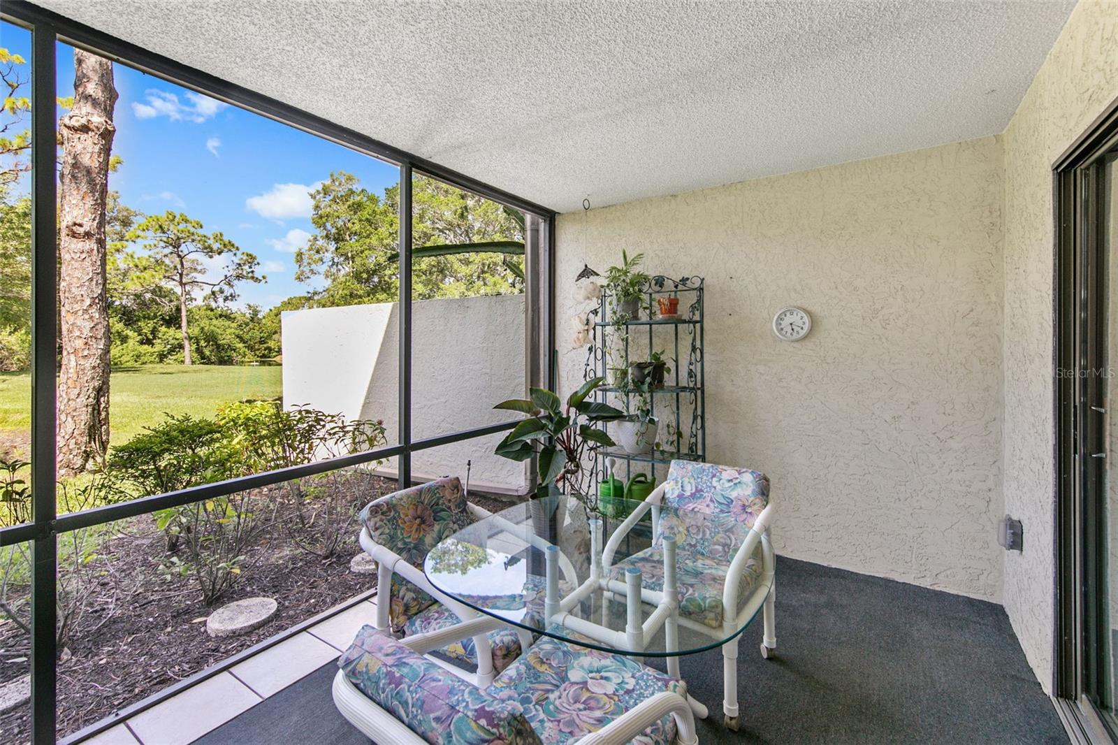 Image 13 of 28 For 611 Woodlawn Drive 611