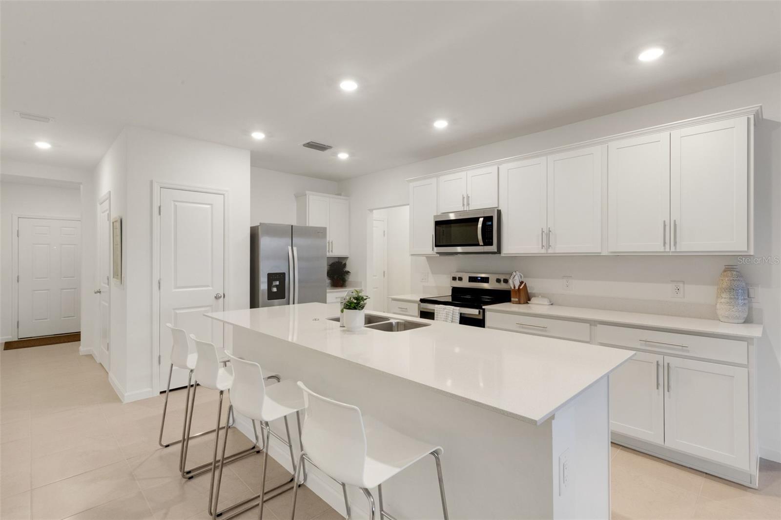 Image 5 of 45 For 6352 Silverstar Drive