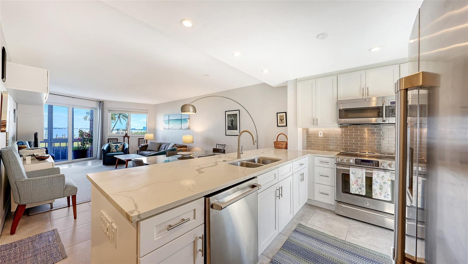 Image 10 of 46 For 771 John Ringling Boulevard 2