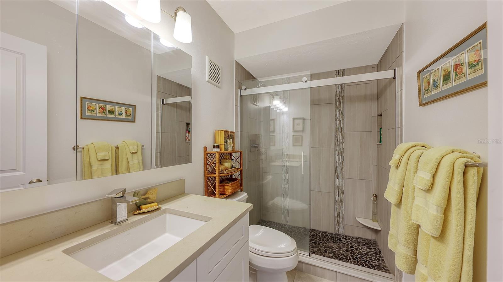 Image 19 of 46 For 771 John Ringling Boulevard 2