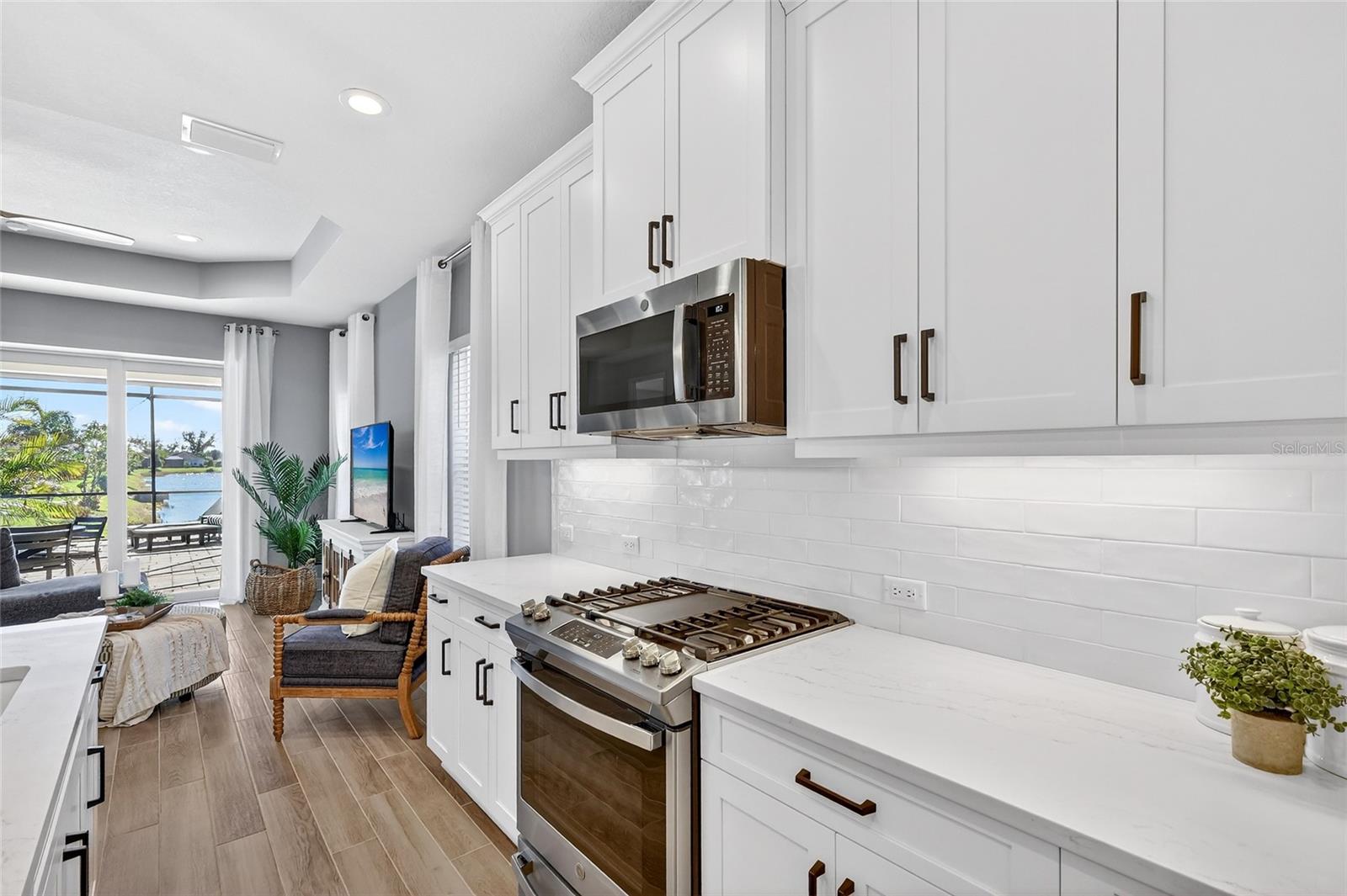 Image 13 of 62 For 12726 Aquamarine Avenue