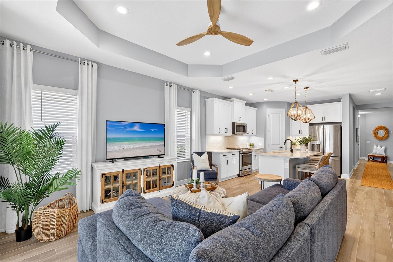 Image 8 of 62 For 12726 Aquamarine Avenue