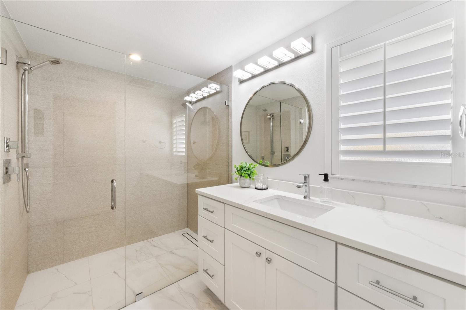 Image 16 of 49 For 625 Dundee Lane