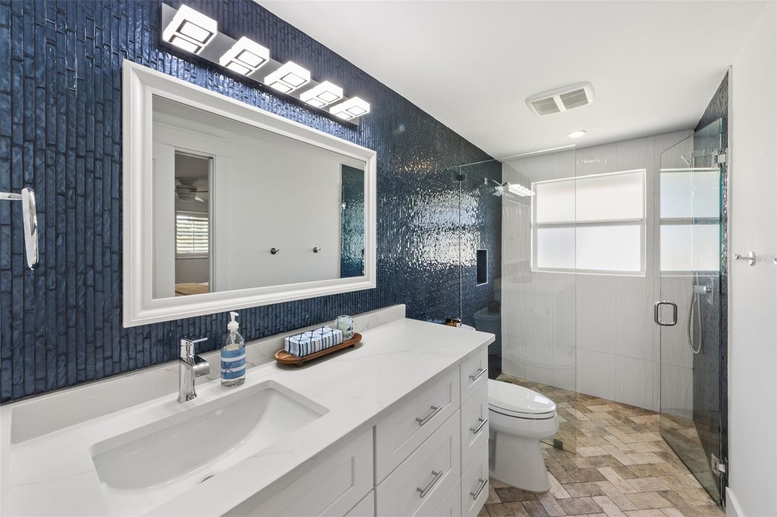 Image 19 of 49 For 625 Dundee Lane