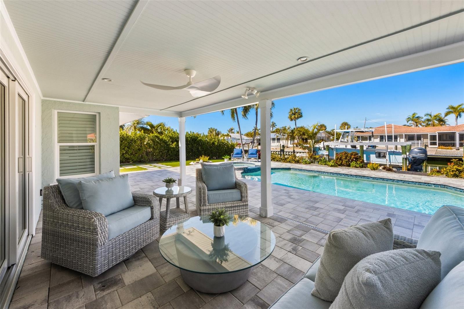 Image 22 of 49 For 625 Dundee Lane