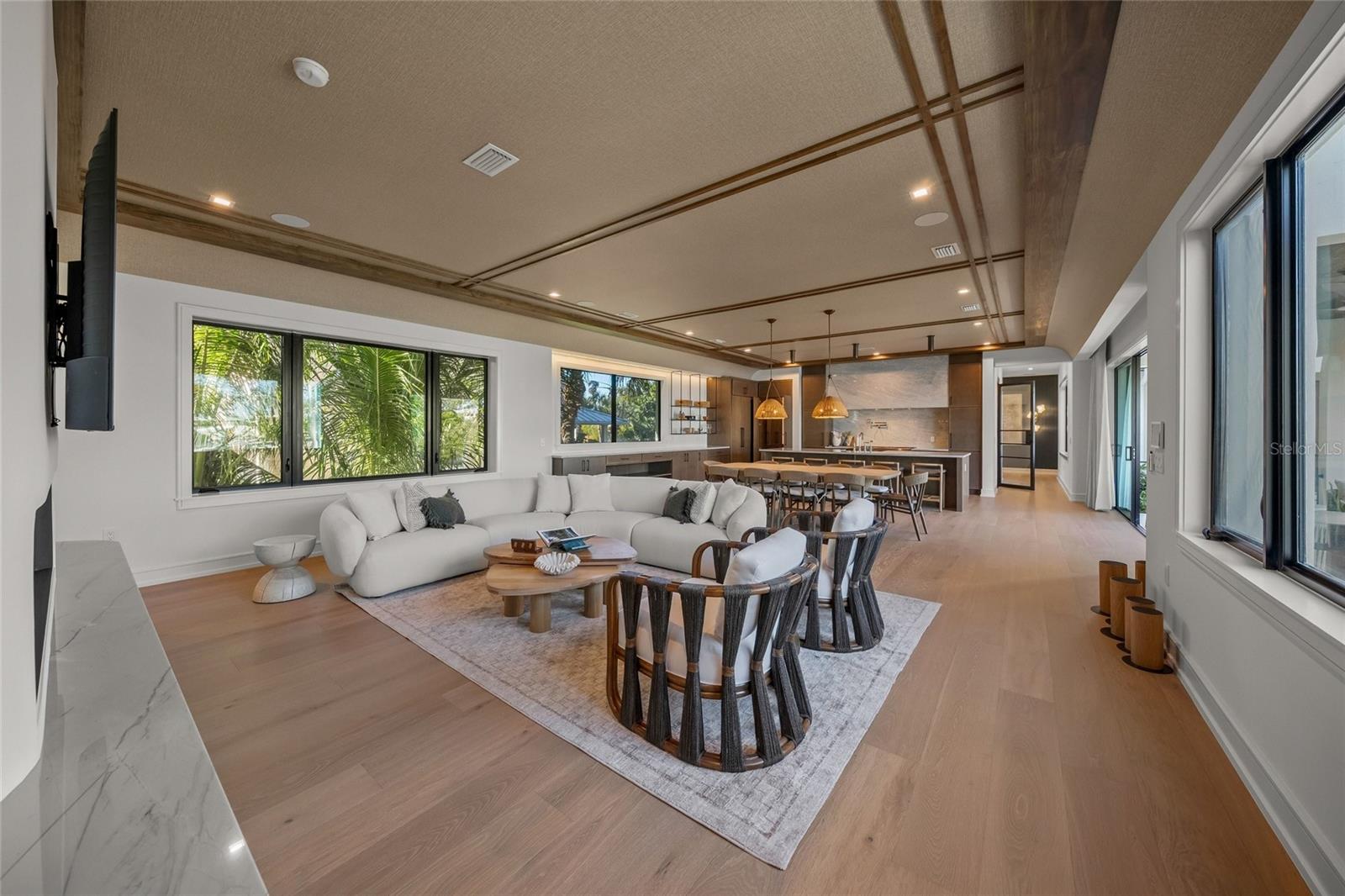 Image 15 of 46 For 821 Bay Boulevard