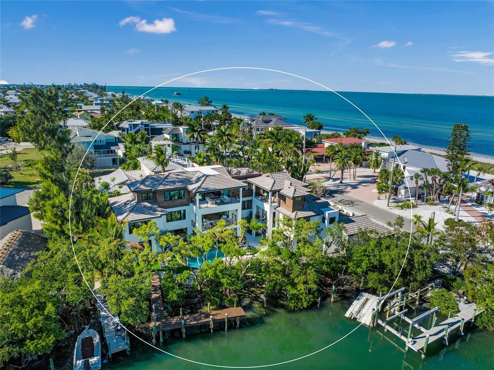 Image 2 of 46 For 821 Bay Boulevard