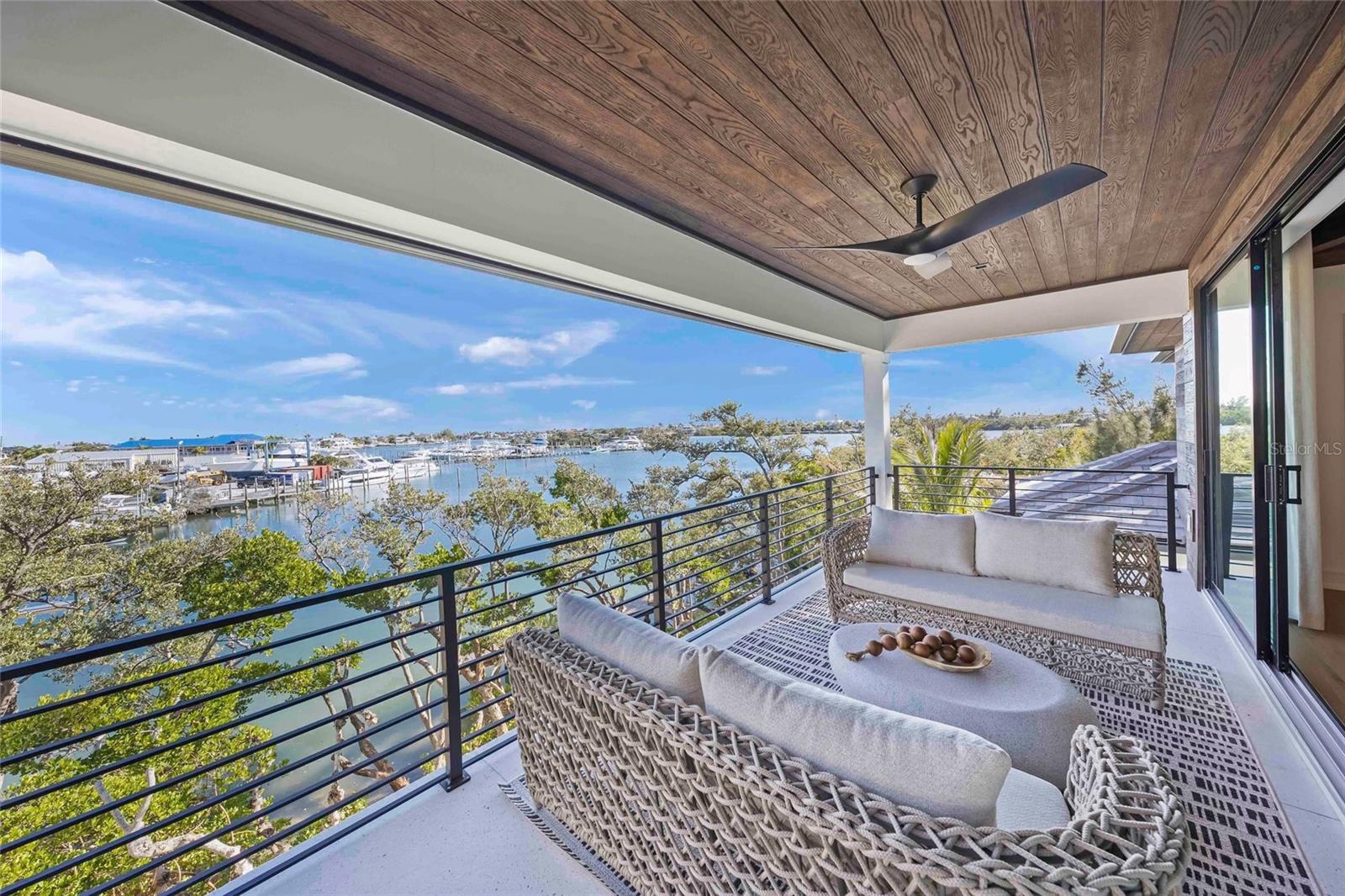 Image 28 of 46 For 821 Bay Boulevard