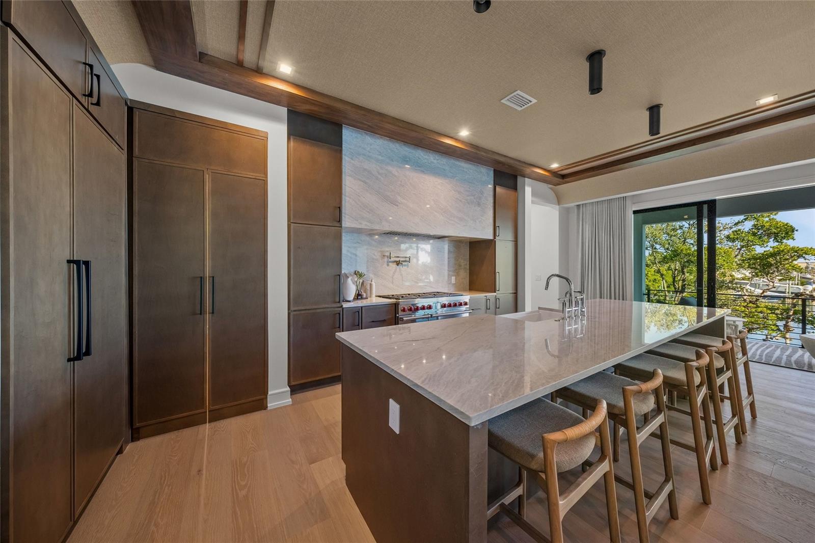 Image 9 of 46 For 821 Bay Boulevard