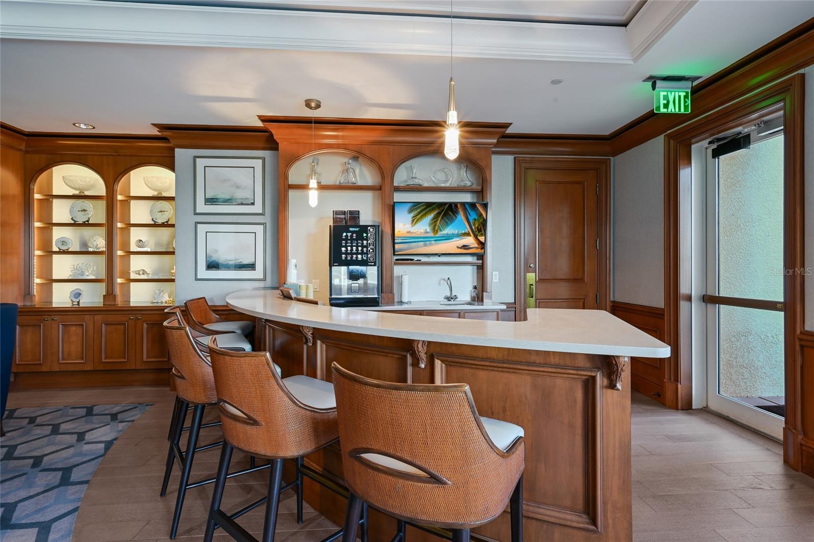 Listing photo id 55 for 1300 Benjamin Franklin Drive 809