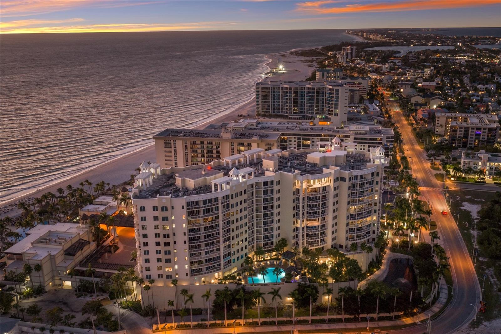 Listing photo id 64 for 1300 Benjamin Franklin Drive 809