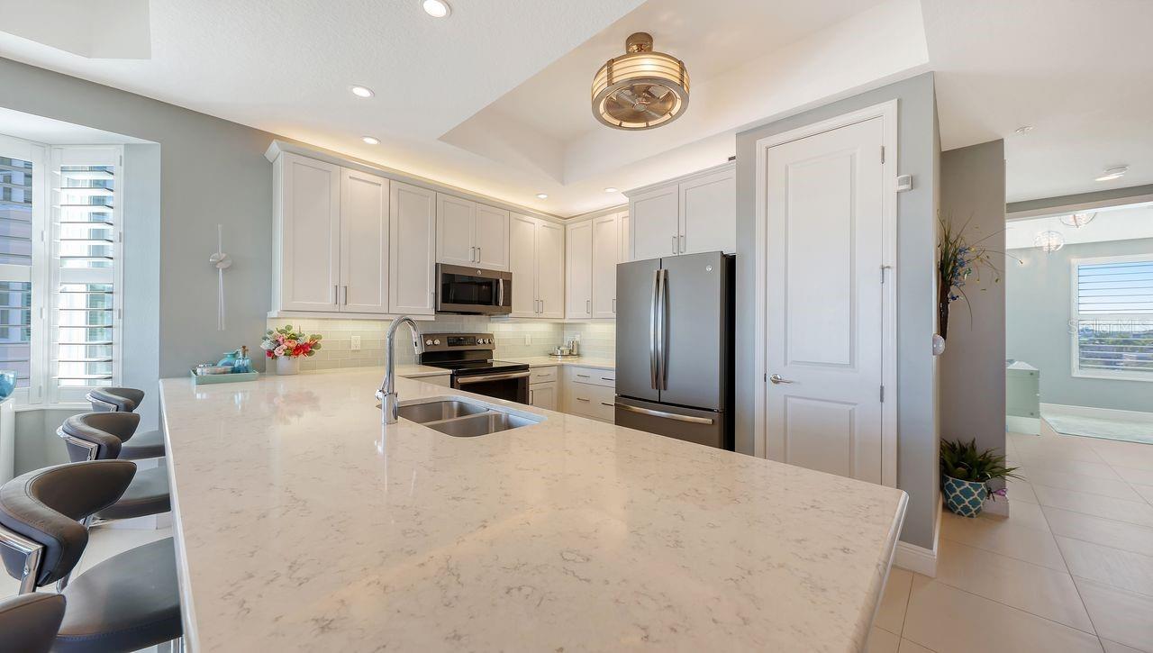 Image 12 of 67 For 10530 Boardwalk Loop 505