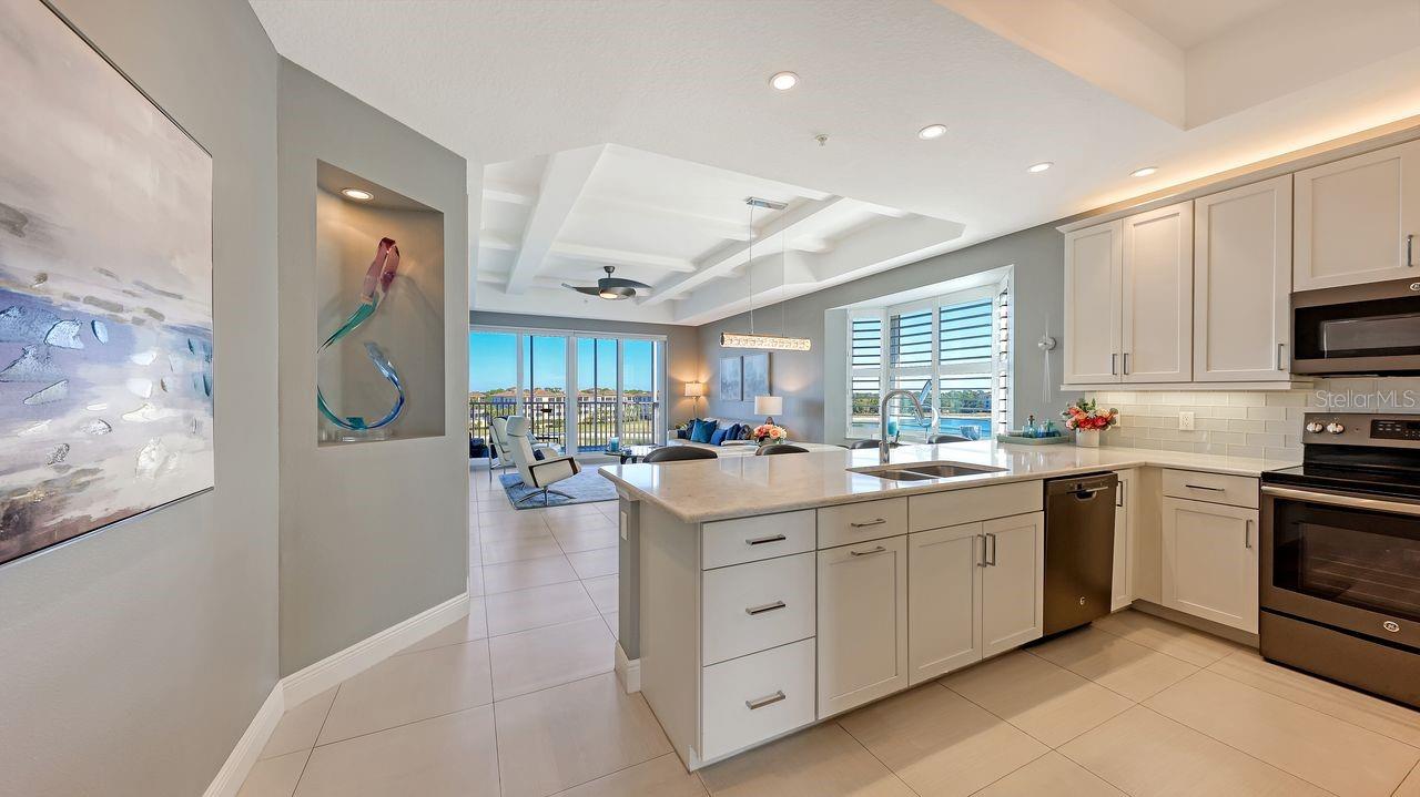 Image 16 of 67 For 10530 Boardwalk Loop 505