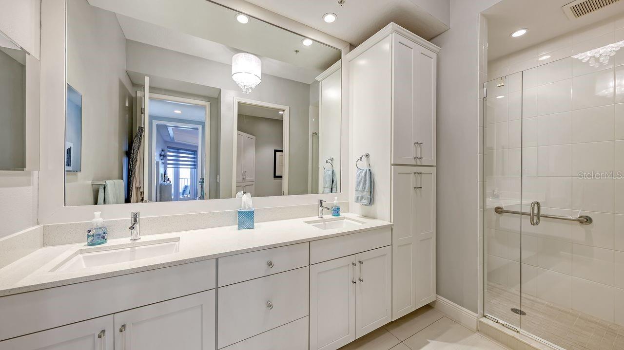 Image 23 of 67 For 10530 Boardwalk Loop 505