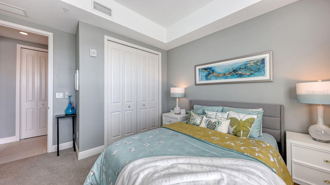 Image 30 of 67 For 10530 Boardwalk Loop 505