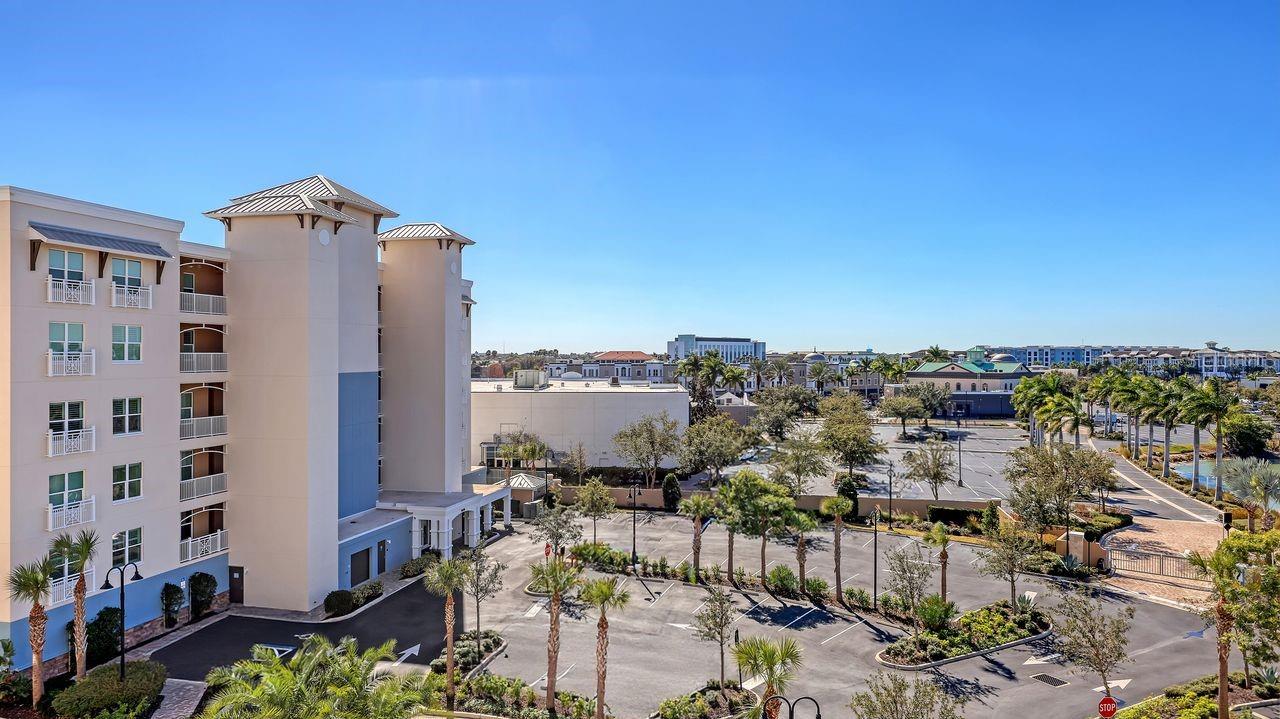 Image 37 of 67 For 10530 Boardwalk Loop 505