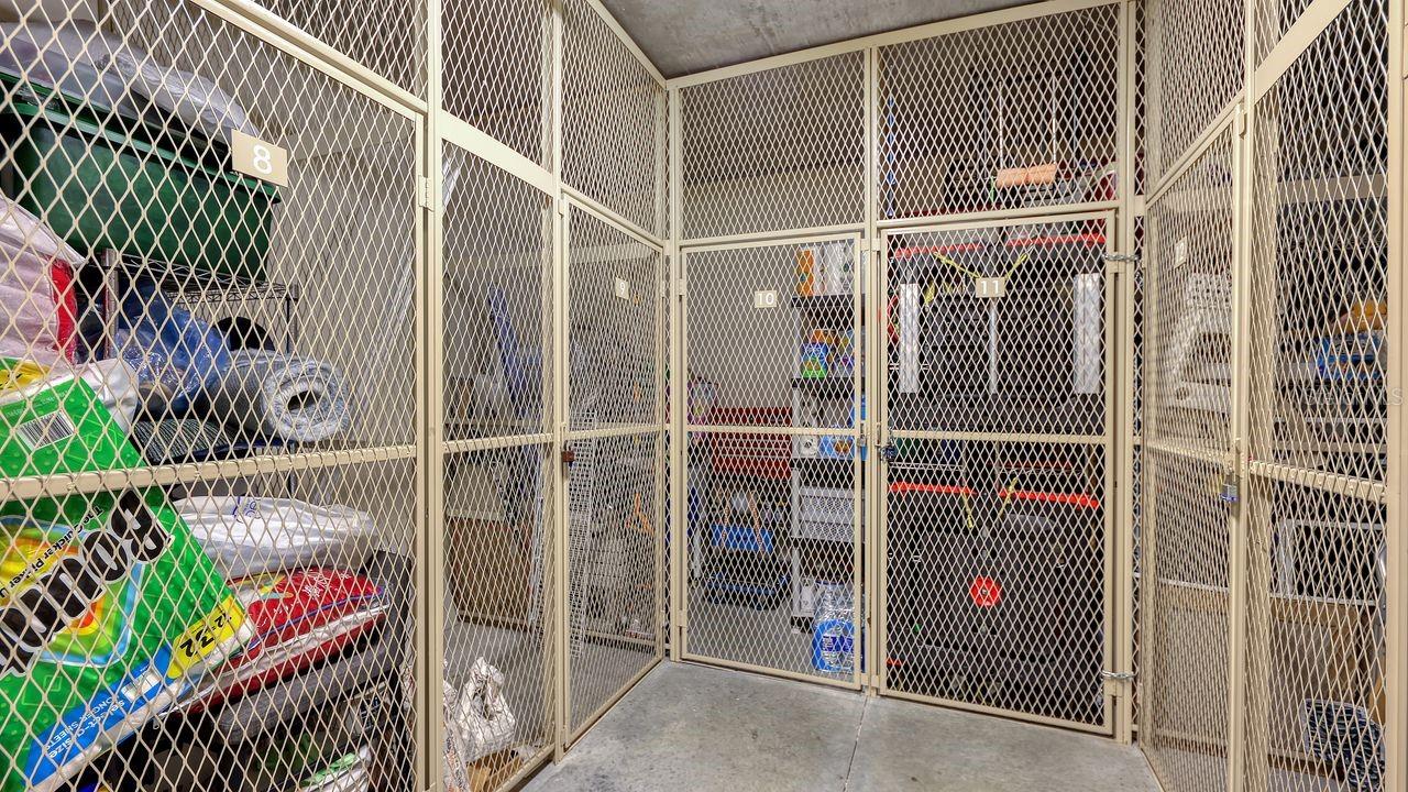 Image 38 of 67 For 10530 Boardwalk Loop 505