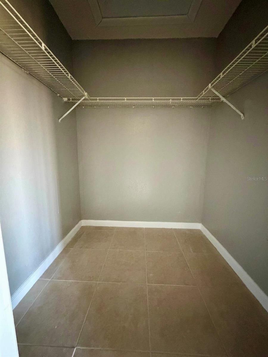 Image 11 of 23 For 3103 Riverside Drive B