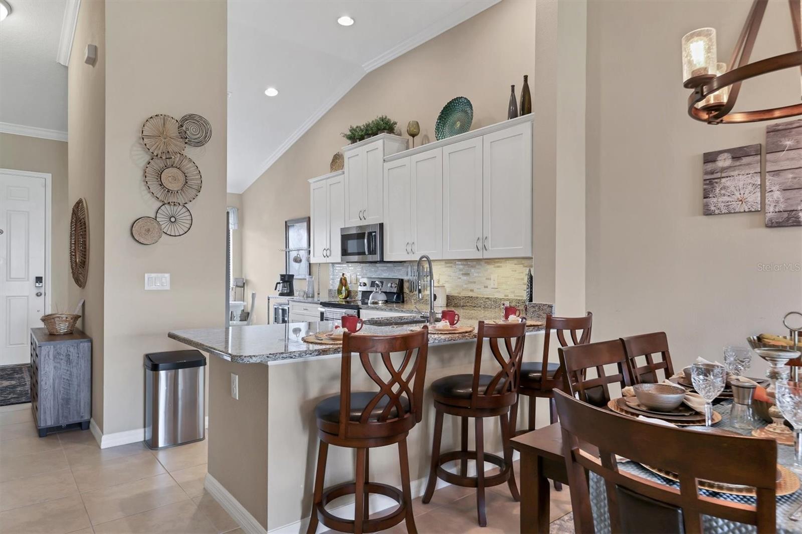 Image 13 of 76 For 13719 Messina Loop 202