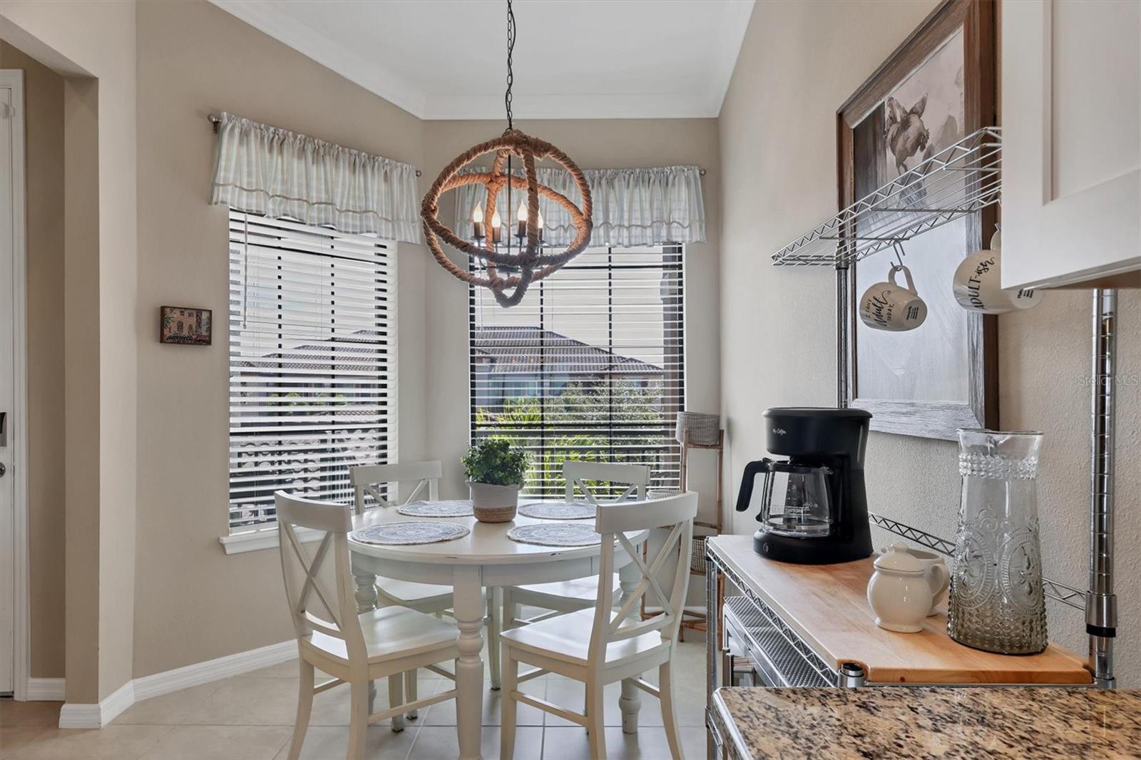 Image 19 of 76 For 13719 Messina Loop 202