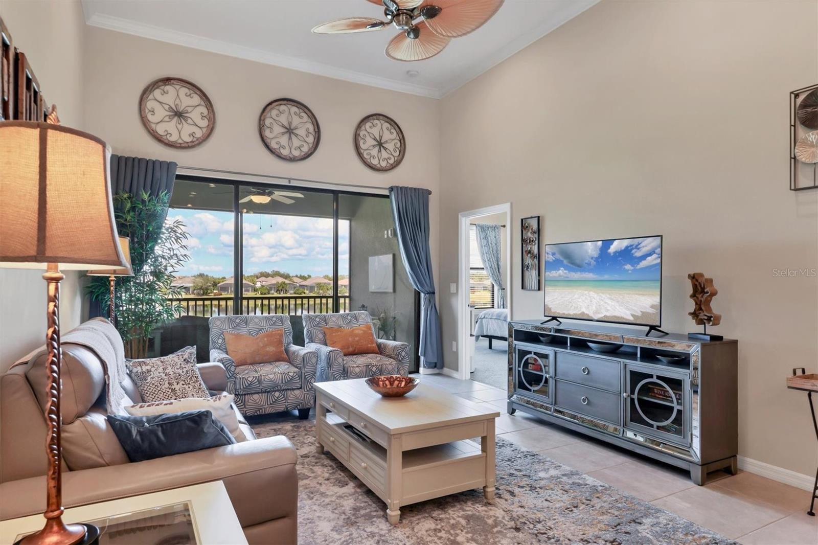 Image 7 of 76 For 13719 Messina Loop 202