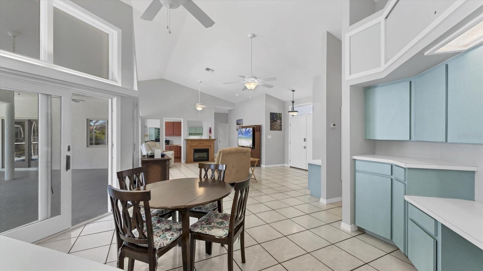 Image 10 of 47 For 467 Ingres Drive