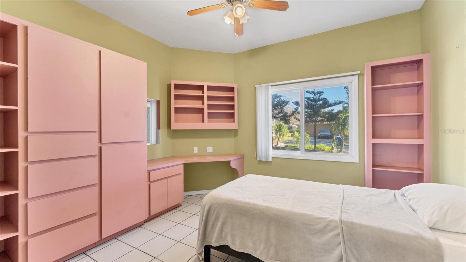 Image 30 of 47 For 467 Ingres Drive