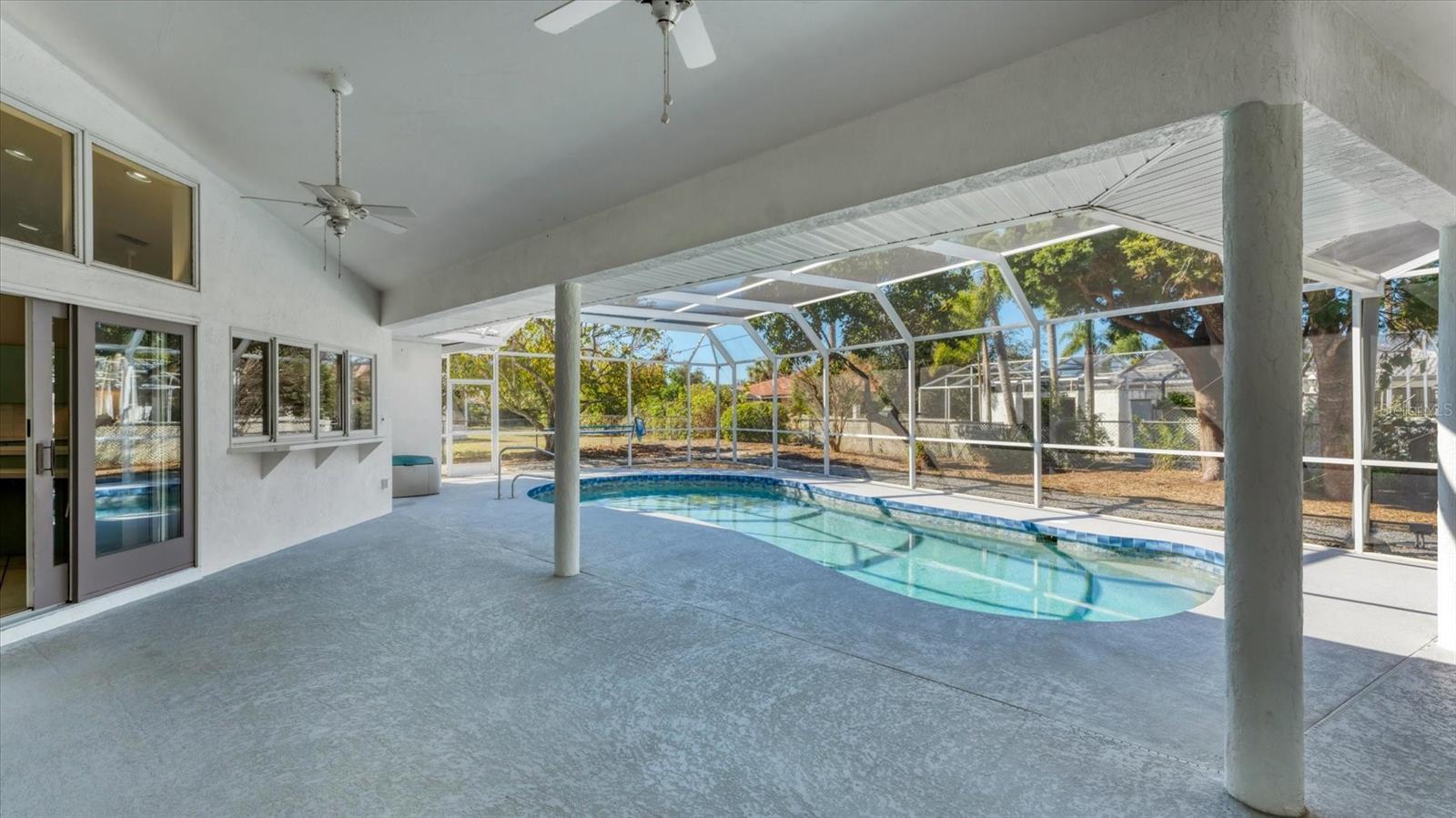 Image 36 of 47 For 467 Ingres Drive