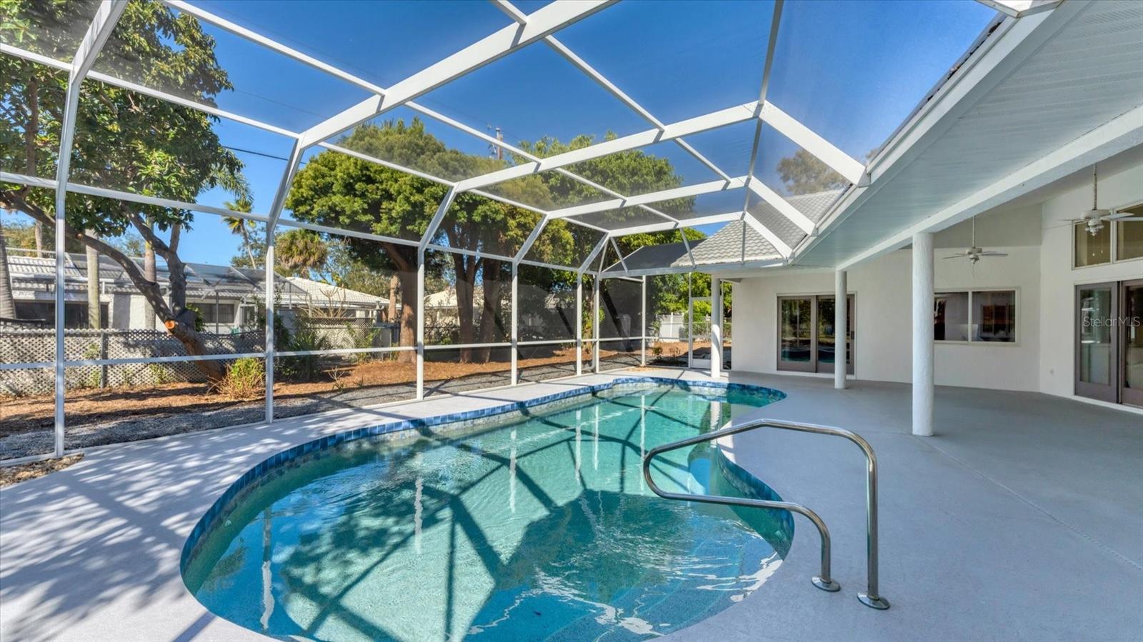 Image 39 of 47 For 467 Ingres Drive