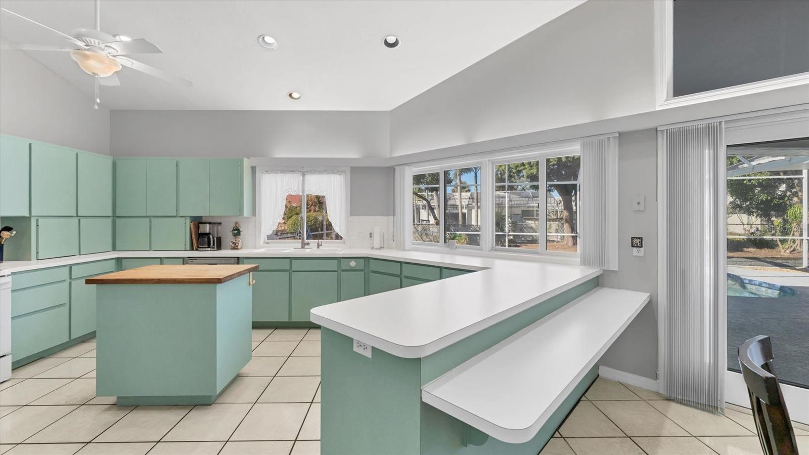 Image 4 of 47 For 467 Ingres Drive