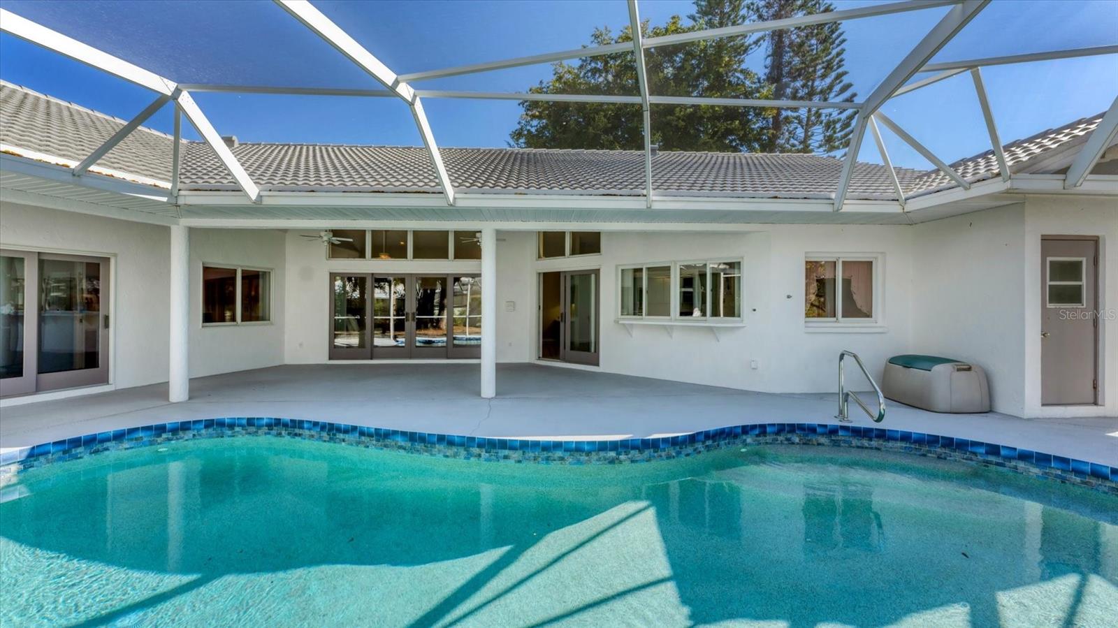 Image 40 of 47 For 467 Ingres Drive