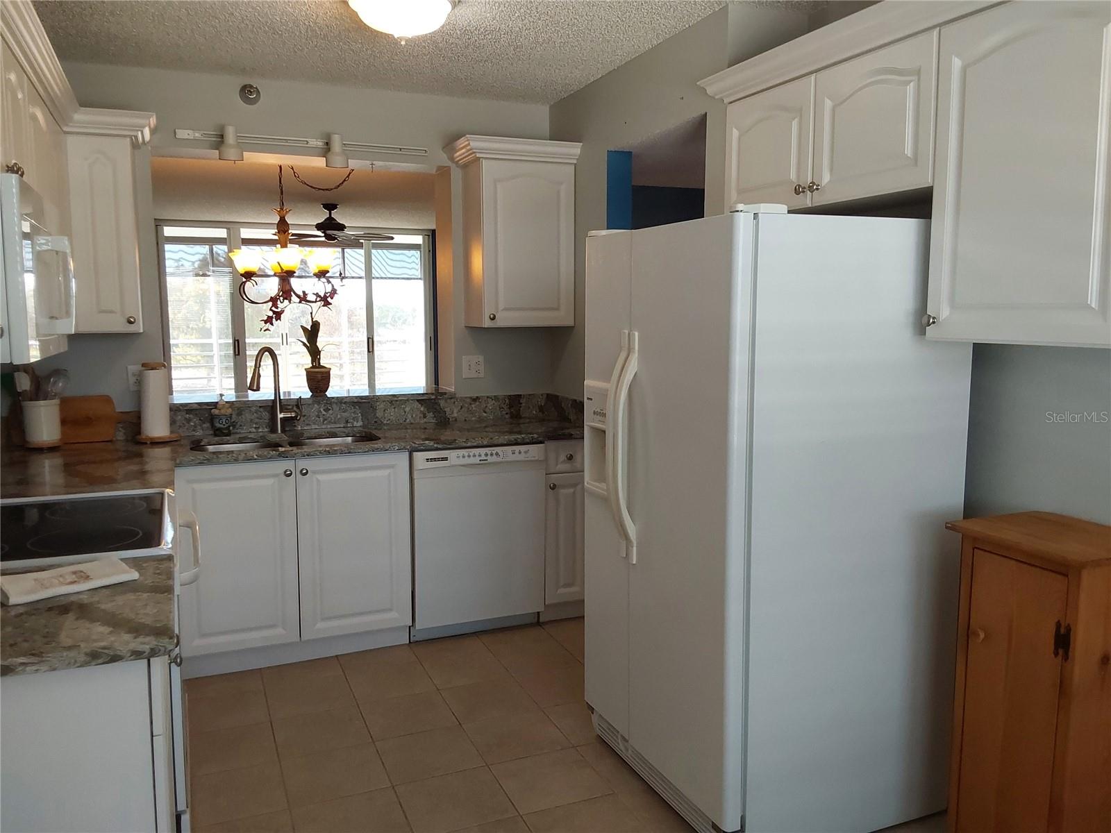 Image 11 of 65 For 3730 Pinebrook Circle 404