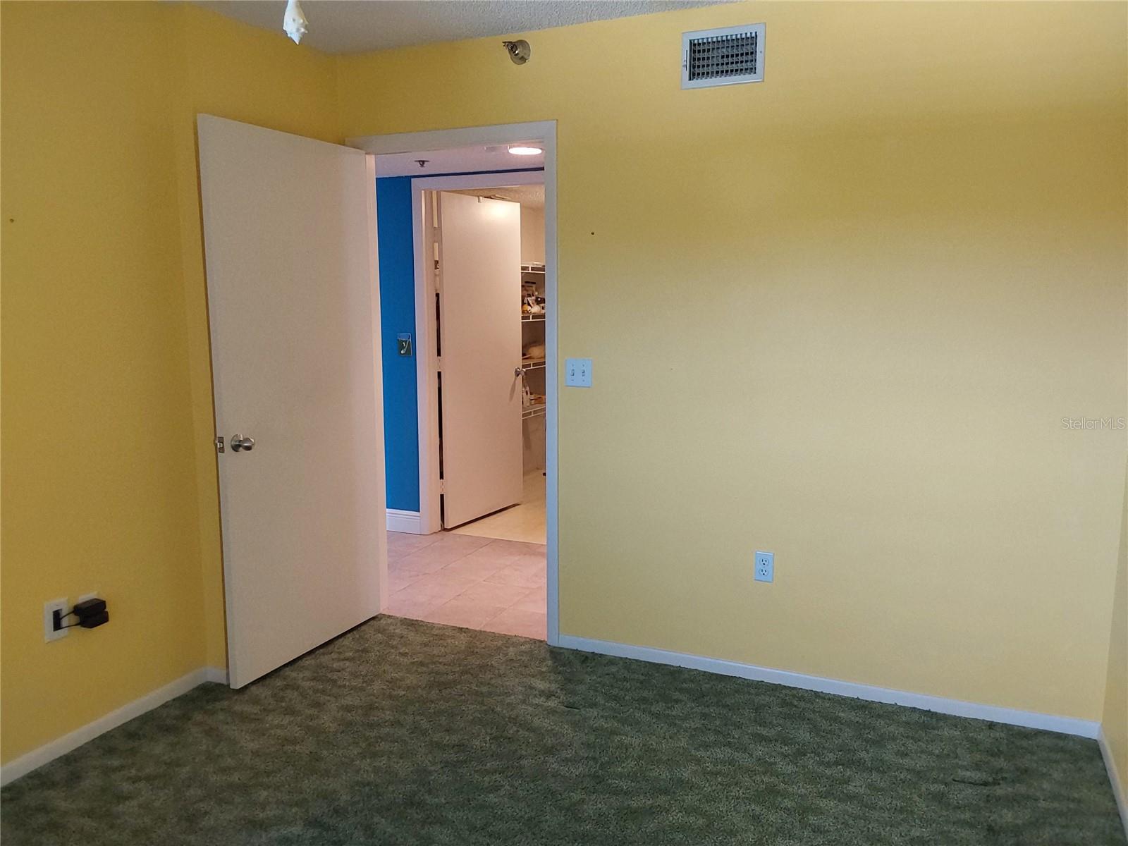 Image 28 of 65 For 3730 Pinebrook Circle 404