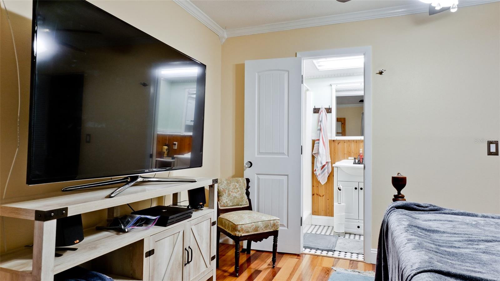 Image 15 of 38 For 3 Columbia Street