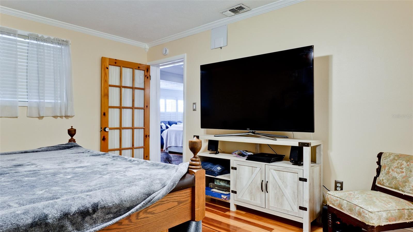 Image 16 of 38 For 3 Columbia Street