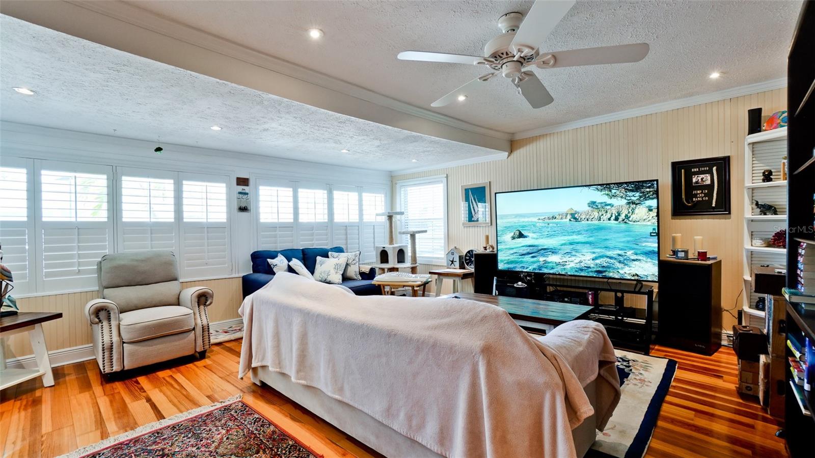 Image 6 of 38 For 3 Columbia Street