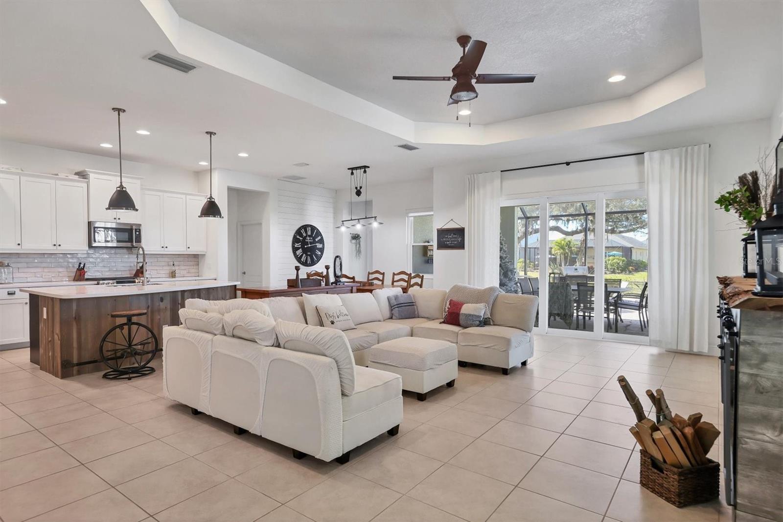 Image 4 of 37 For 2006 Red Lake Run