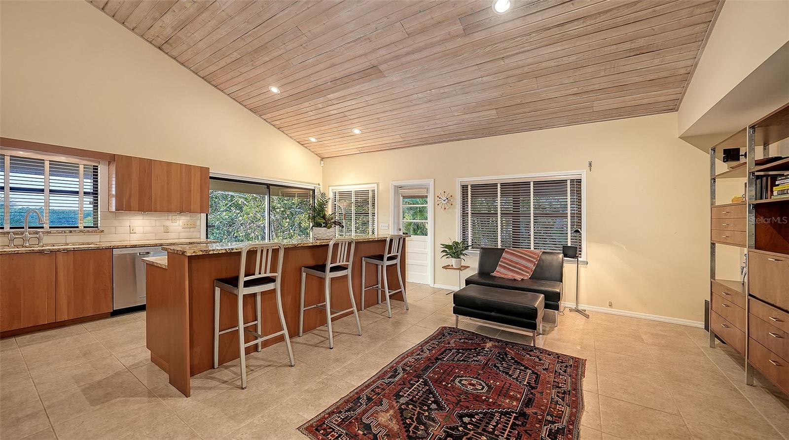 Image 18 of 75 For 4367 Pompano Lane