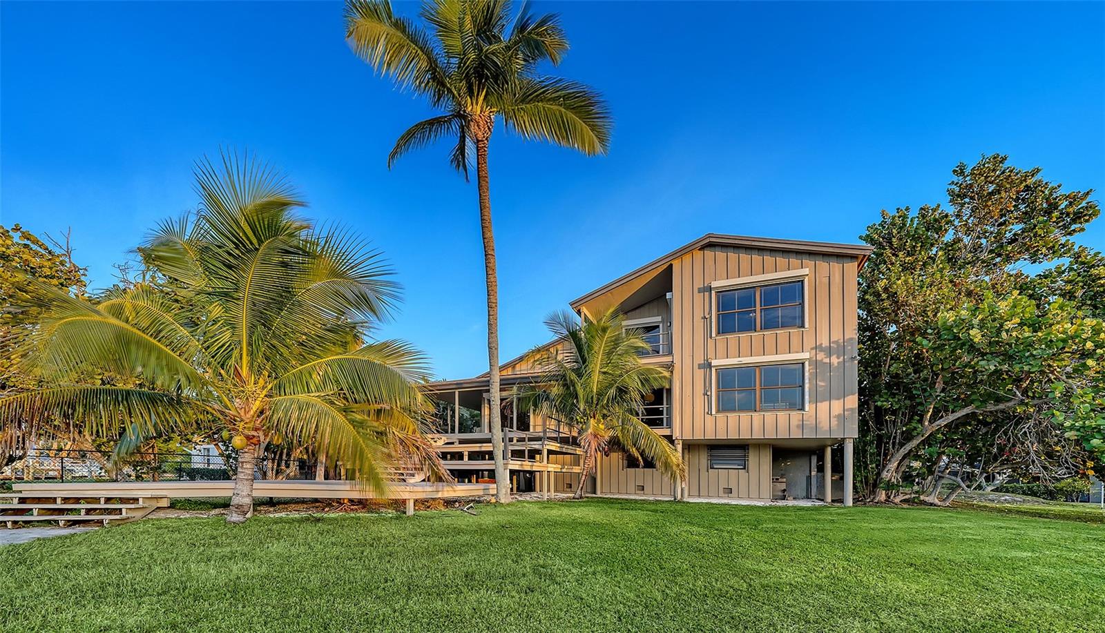 Image 52 of 75 For 4367 Pompano Lane