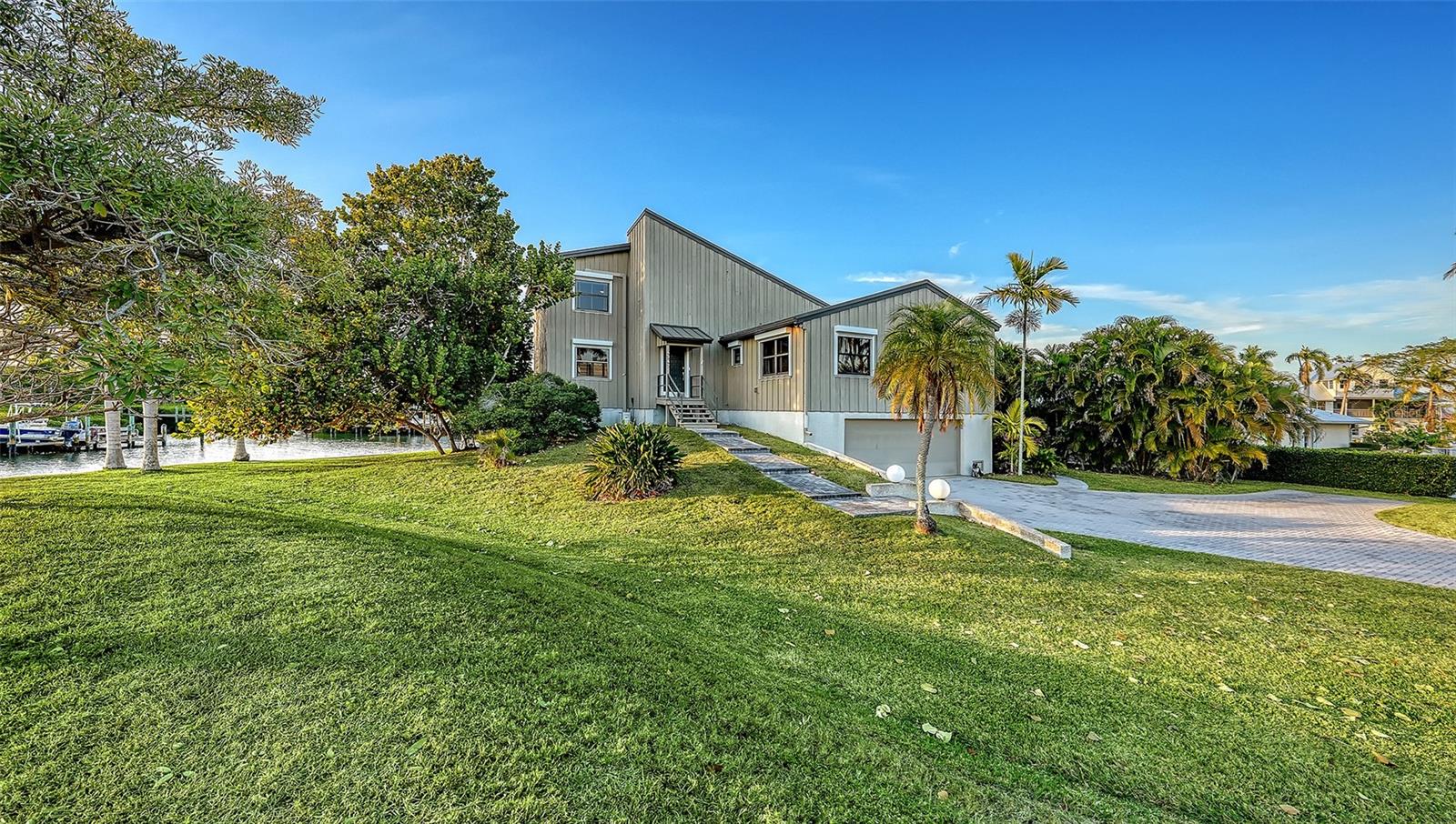 Image 68 of 75 For 4367 Pompano Lane