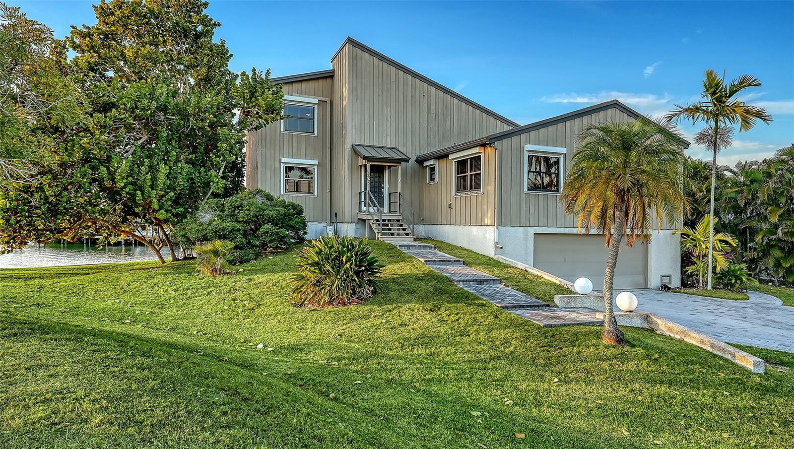 Image 69 of 75 For 4367 Pompano Lane