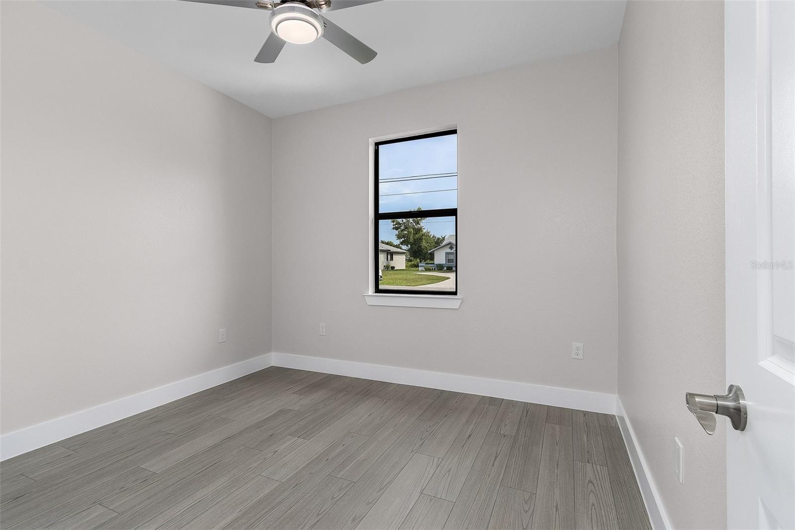 Image 19 of 22 For 26221 Sandhill Boulevard