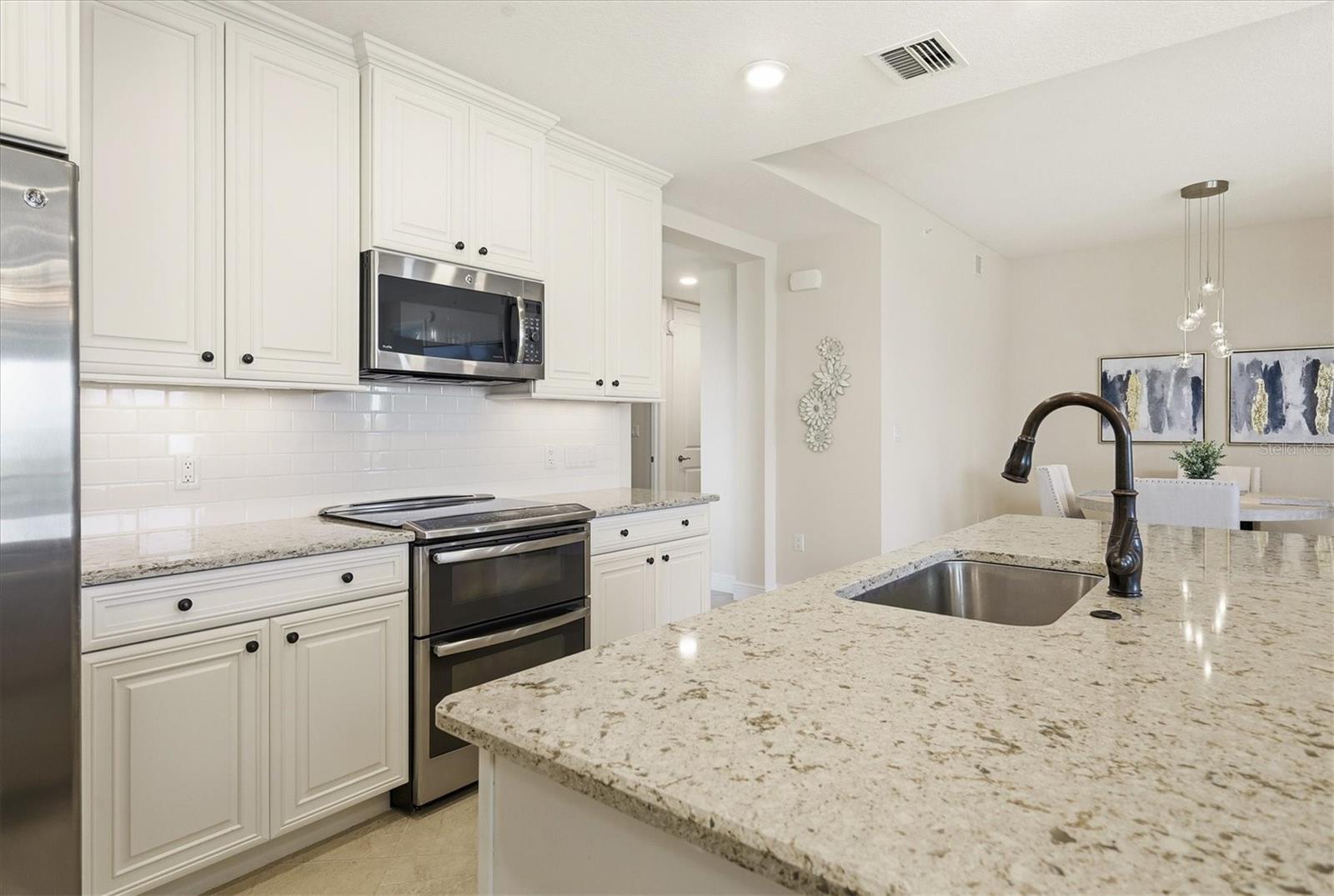 Image 13 of 51 For 395 Aruba Circle 303